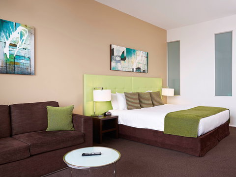 Mercure Melbourne Caroline Springs - Accommodation Redcliffe 6