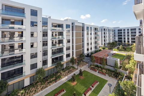 Meriton Suites Sydney Airport - Accommodation Redcliffe 0