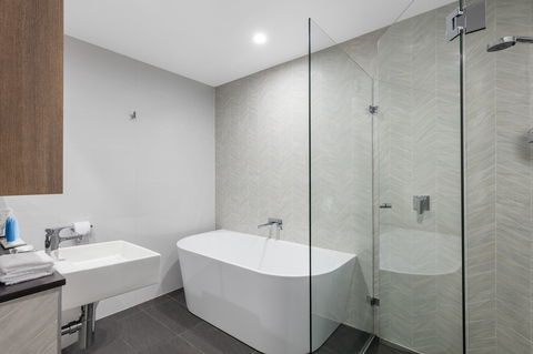 Meriton Suites Sydney Airport - Accommodation Redcliffe 9