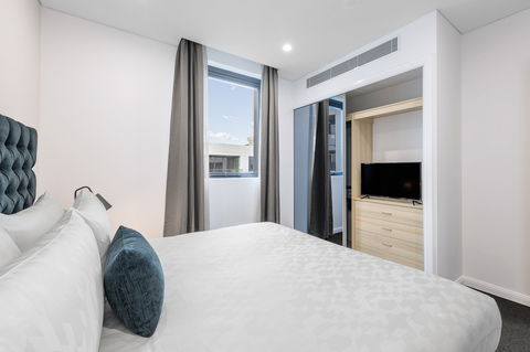Meriton Suites Sydney Airport - Accommodation Redcliffe 12