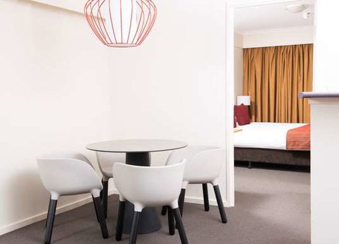 Mantra on Northbourne - Accommodation Redcliffe 5