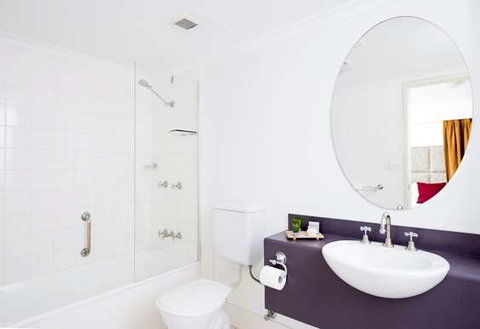 Mantra on Northbourne - Accommodation Redcliffe 8