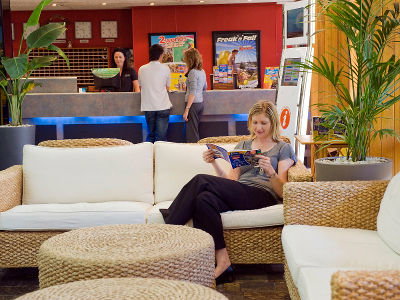 Islander Resort Hotel - Accommodation Redcliffe 1