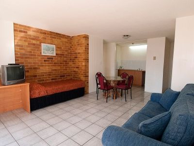Islander Resort Hotel - Accommodation Redcliffe 7