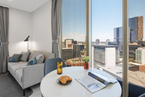Meriton Suites George St - Accommodation Redcliffe 9