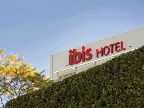 Hotel Ibis Sydney Olympic Park - Accommodation Redcliffe 2