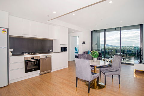 Arise Brisbane One - Accommodation Redcliffe 10
