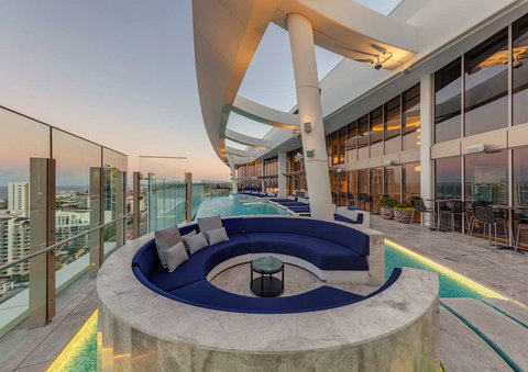 The Darling Gold Coast - Accommodation Redcliffe 9