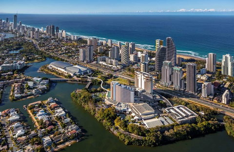 The Star Grand Hotel, Gold Coast - Accommodation Redcliffe 2