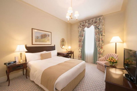 The Hotel Windsor - Accommodation Redcliffe 5