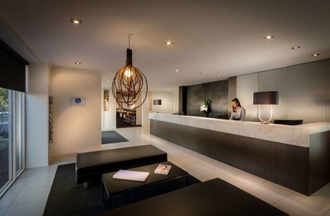 Best Western Plus Travel Inn Hotel - Accommodation Redcliffe 1