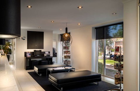 Best Western Plus Travel Inn Hotel - Accommodation Redcliffe 2
