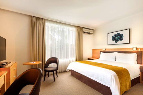 Best Western Plus Travel Inn Hotel - Accommodation Redcliffe 5