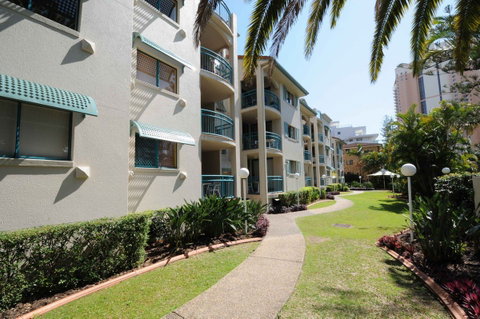 Aruba Beach Resort - Accommodation Redcliffe 0