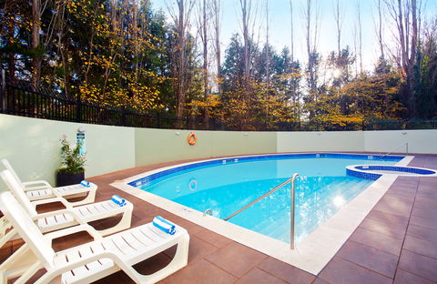 Crowne Plaza Canberra - Accommodation Redcliffe 7