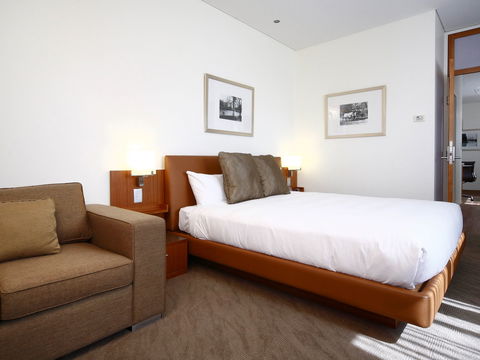 Novotel Canberra - Accommodation Redcliffe 5