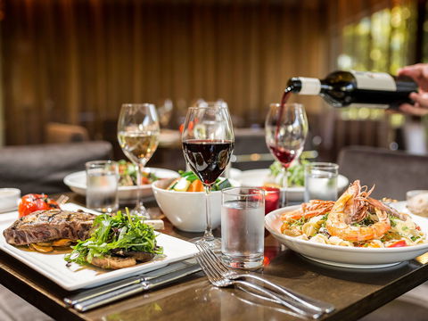 Novotel Canberra - Accommodation Redcliffe 9