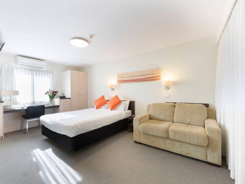 ibis Styles Canberra Tall Trees - Accommodation Redcliffe 3