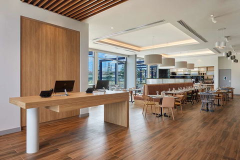 Hilton Garden Inn Albany - Accommodation Redcliffe 2