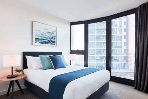 Shadow Play Melbourne by Peppers - Accommodation Redcliffe 5