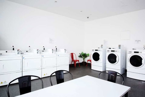 Essence Hotel Carlton - Accommodation Redcliffe 9