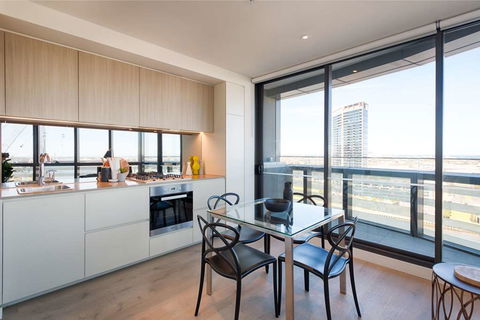 Orange Stay Apartments - Accommodation Redcliffe 6