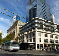 City Edge East Melbourne Serviced Apartm - Accommodation Redcliffe