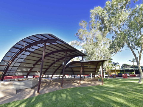 Mercure Alice Springs Resort - Accommodation Redcliffe 11