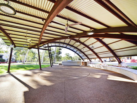 Mercure Alice Springs Resort - Accommodation Redcliffe 13
