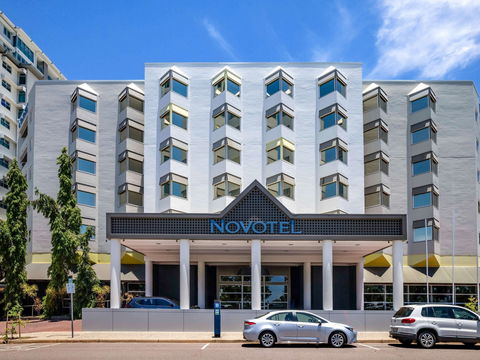 Novotel Darwin Atrium - Accommodation Redcliffe 1