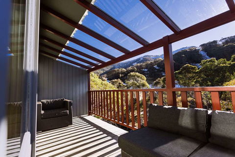 Thredbo Alpine Hotel - Accommodation Redcliffe 1