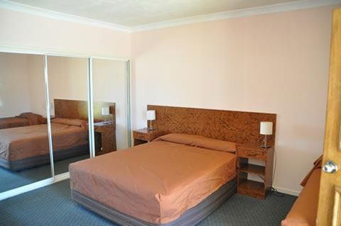 Townview Motel - Accommodation Redcliffe 1