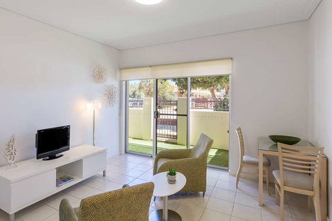 Nesuto Geraldton Apartment Hotel - Accommodation Redcliffe 2