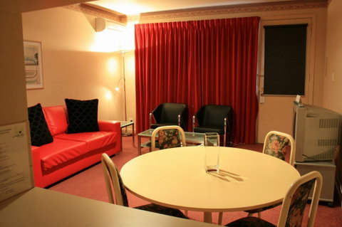 Carlton Clocktower on Lygon - Accommodation Redcliffe 1