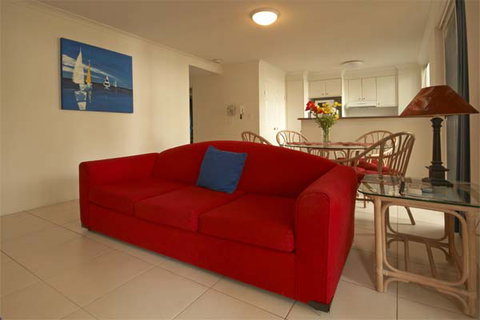 Santorini Holiday Apartments - Accommodation Redcliffe 1