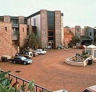 Desert Cave Hotel - Accommodation Redcliffe