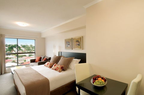 Oaks Aspire - Accommodation Redcliffe 1