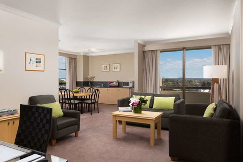 The Miller Hotel - Accommodation Redcliffe 11
