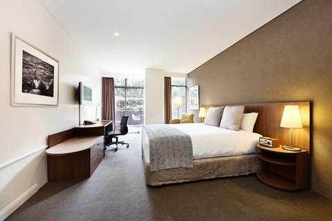 Hotel Urban St Leonards - Accommodation Redcliffe 4