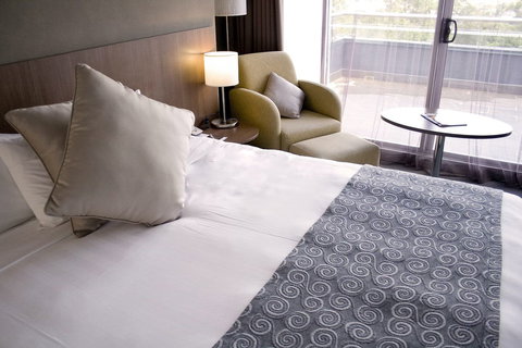 Hotel Urban St Leonards - Accommodation Redcliffe 6