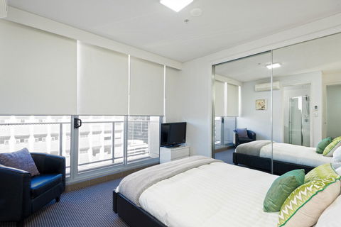 Astra Apartments North Sydney - Accommodation Redcliffe 12