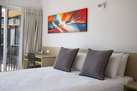 Emerald Star, a Nightcap Hotel - Accommodation Redcliffe 7