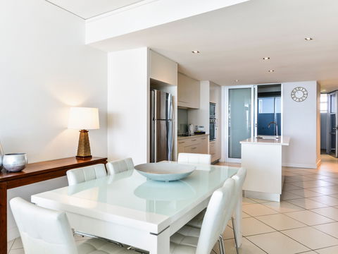 Grand Mercure Apartments Bargara - Accommodation Redcliffe 3