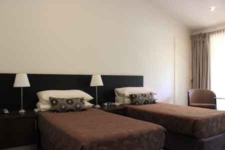 Karratha International Hotel - Accommodation Redcliffe 2