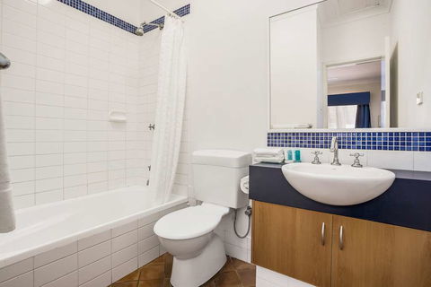 Karratha Central Apartments - Accommodation Redcliffe 6