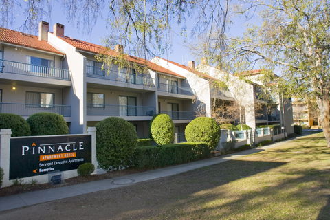 Pinnacle Apartments - Accommodation Redcliffe 0