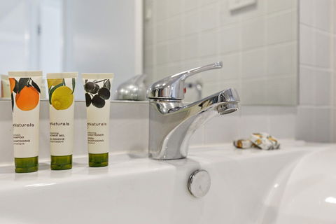 Astra Apartments Parramatta - Accommodation Redcliffe 1