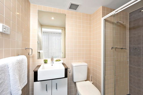 Astra Apartments Parramatta - Accommodation Redcliffe 5