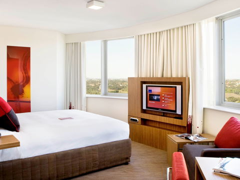 Novotel Sydney Olympic Park - Accommodation Redcliffe 5