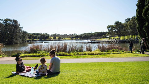 Holiday Inn Warwick Farm - Accommodation Redcliffe 14